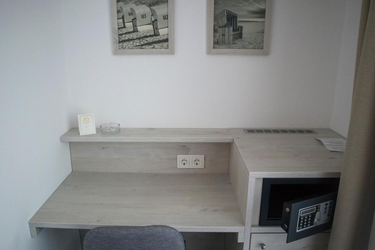 Hotel Am Friesenstrand 토센스 외부 사진