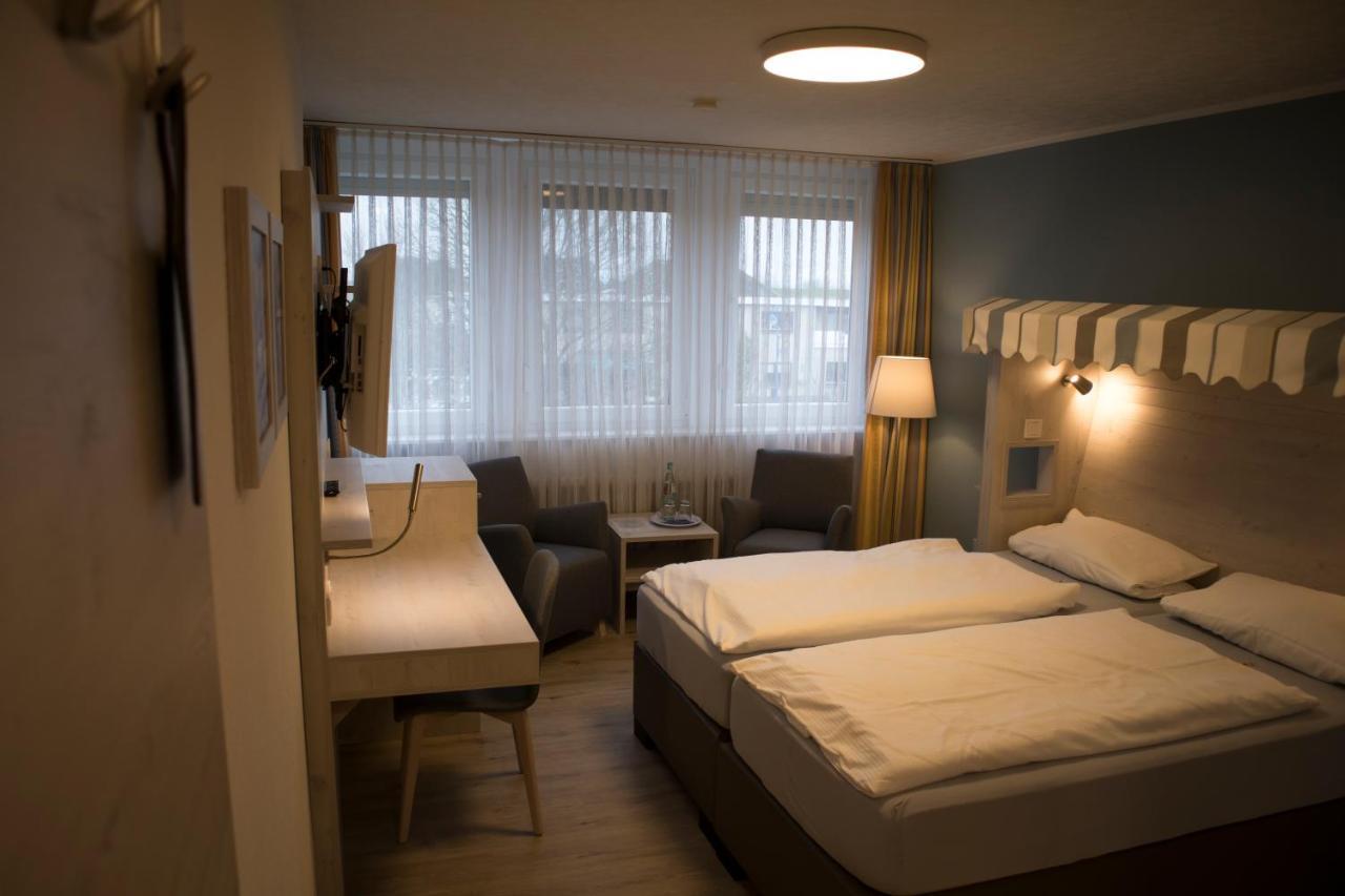 Hotel Am Friesenstrand 토센스 외부 사진